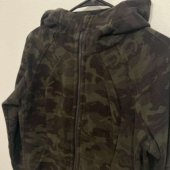 Lululemon Scuba Hoody - Picture 4 of 4